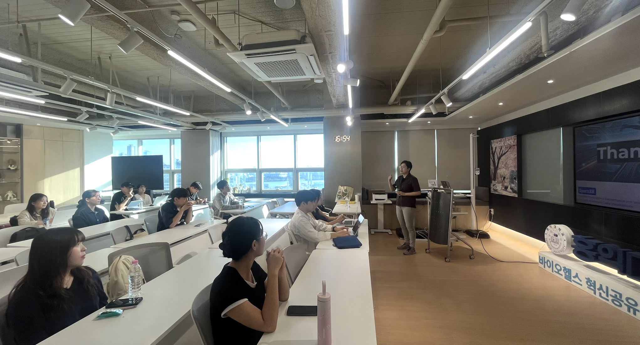 SportsXR: Transforming Sports Performance and Wellness through Immersive Data Visualizations